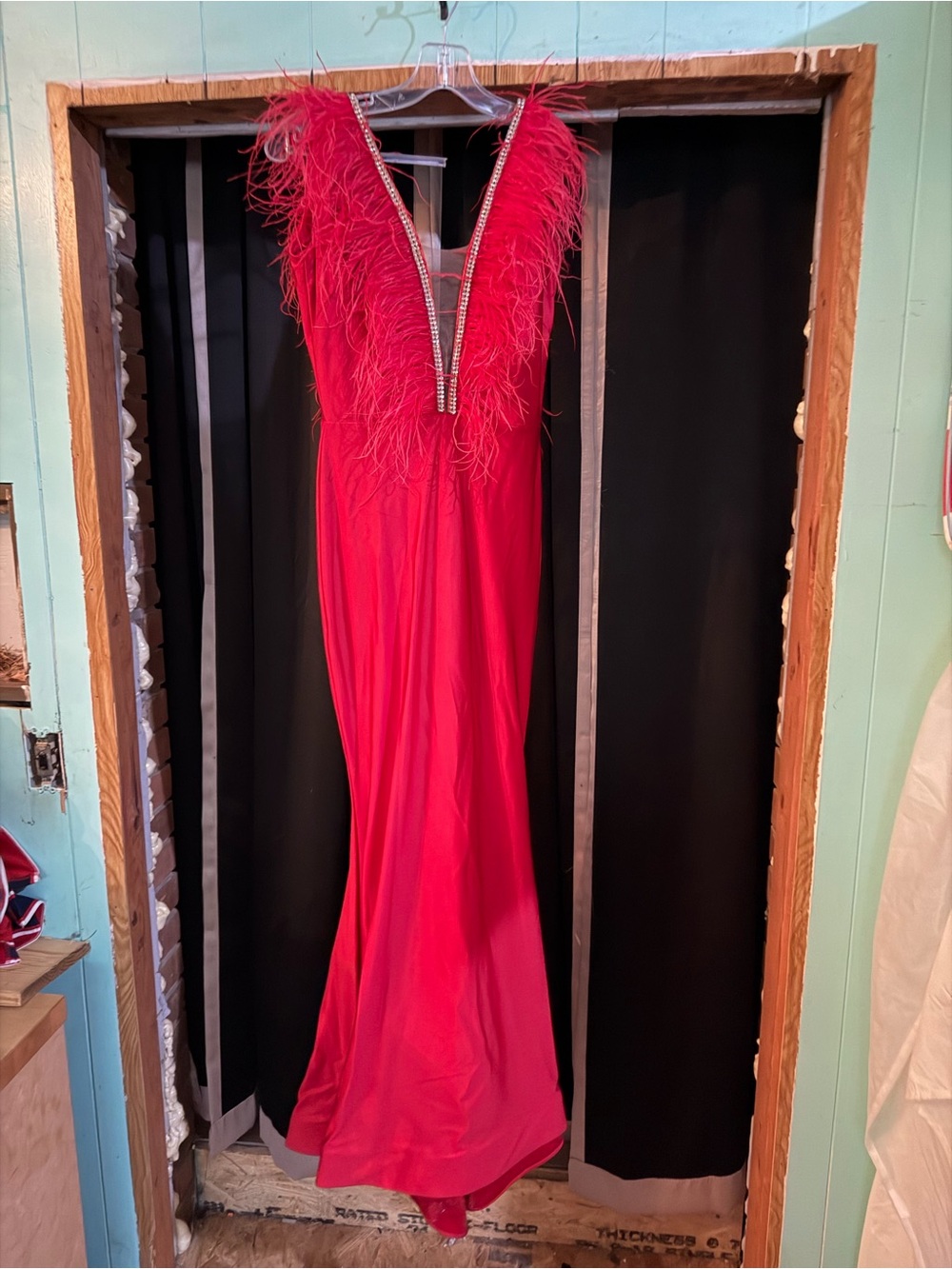 Glam Red Feather-Trim V-Neck Prom Dress